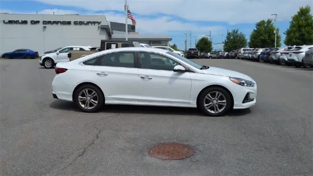 Thumbnail: 2018 Hyundai Sonata - 9