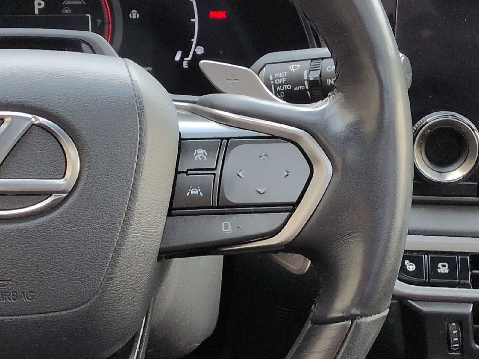 Thumbnail: 2023 Lexus RX - 27