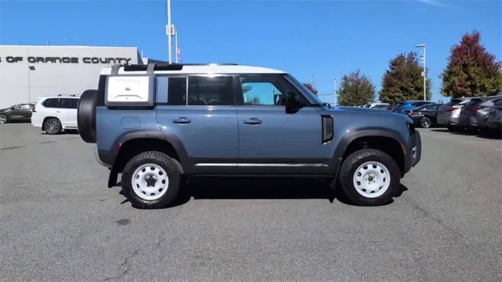 Thumbnail: 2020 Land Rover Defender - 9