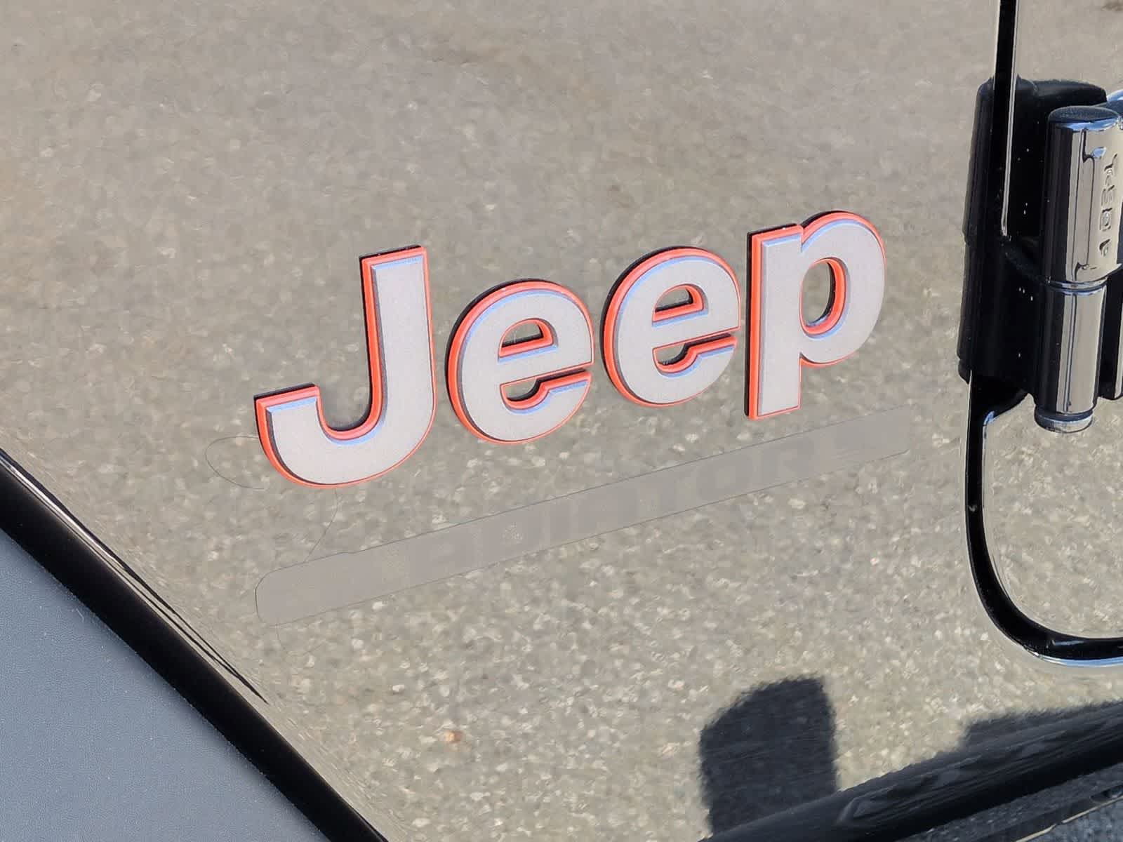 Thumbnail: 2023 Jeep Gladiator - 12