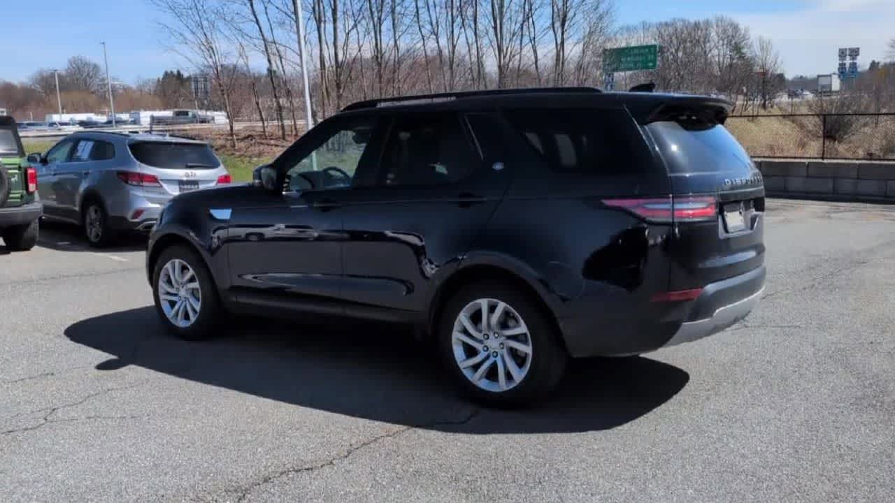 Thumbnail: 2020 Land Rover Discovery - 6