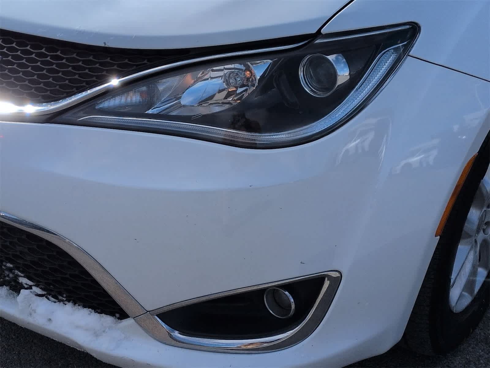 Thumbnail: 2020 Chrysler Pacifica - 11