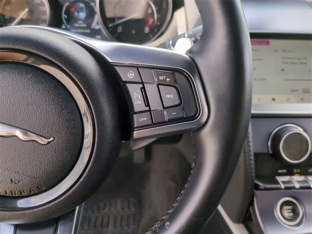 Thumbnail: 2020 Jaguar F-Type - 22