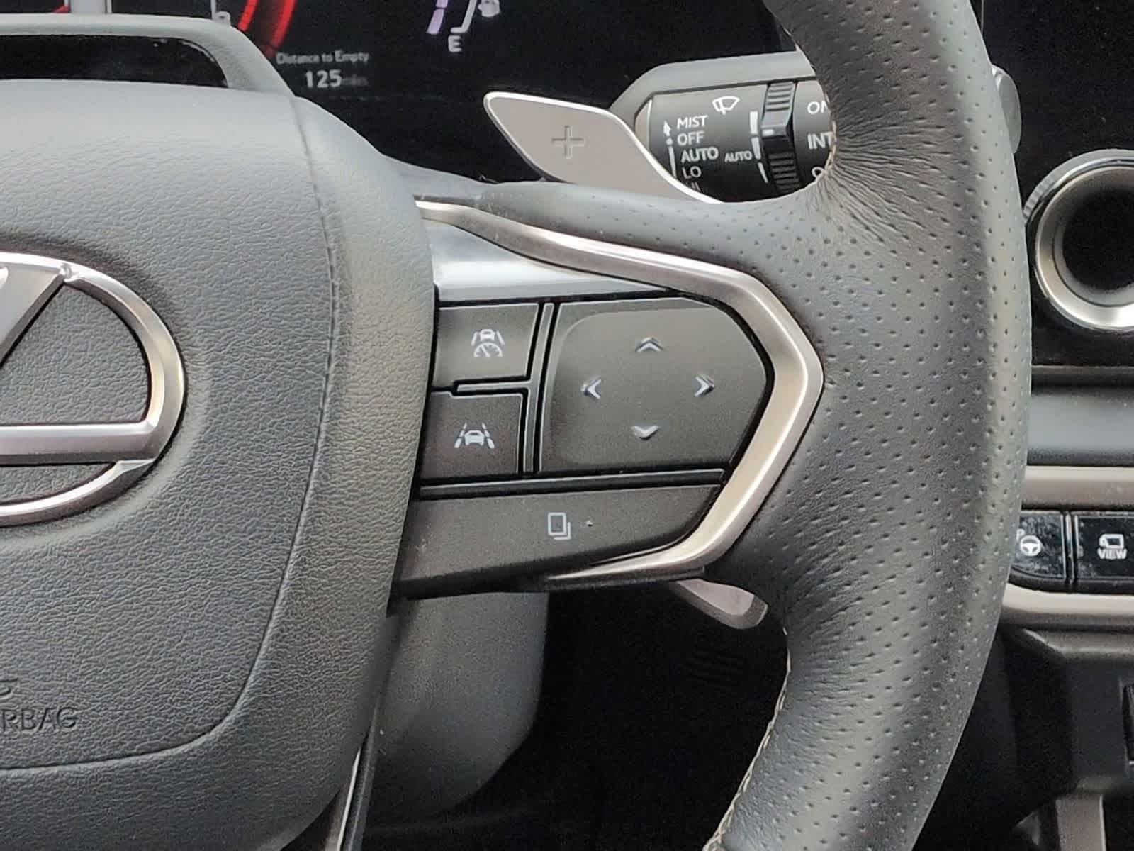 Thumbnail: 2023 Lexus RX - 27