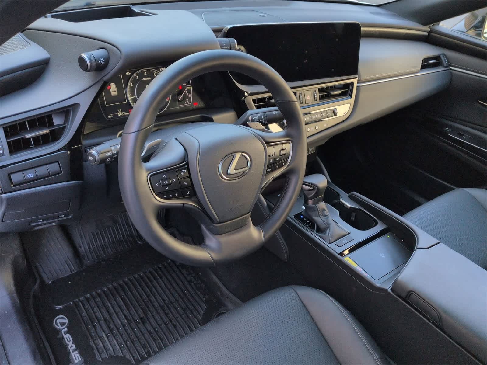 Thumbnail: 2025 Lexus ES - 10