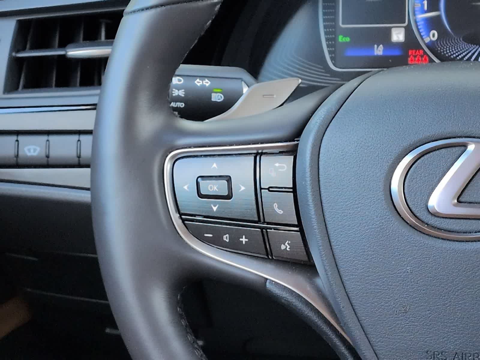 Thumbnail: 2025 Lexus ES - 26