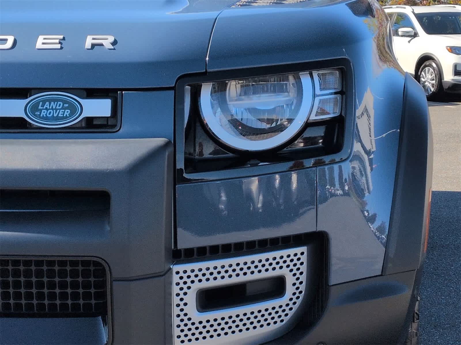 Thumbnail: 2020 Land Rover Defender - 11