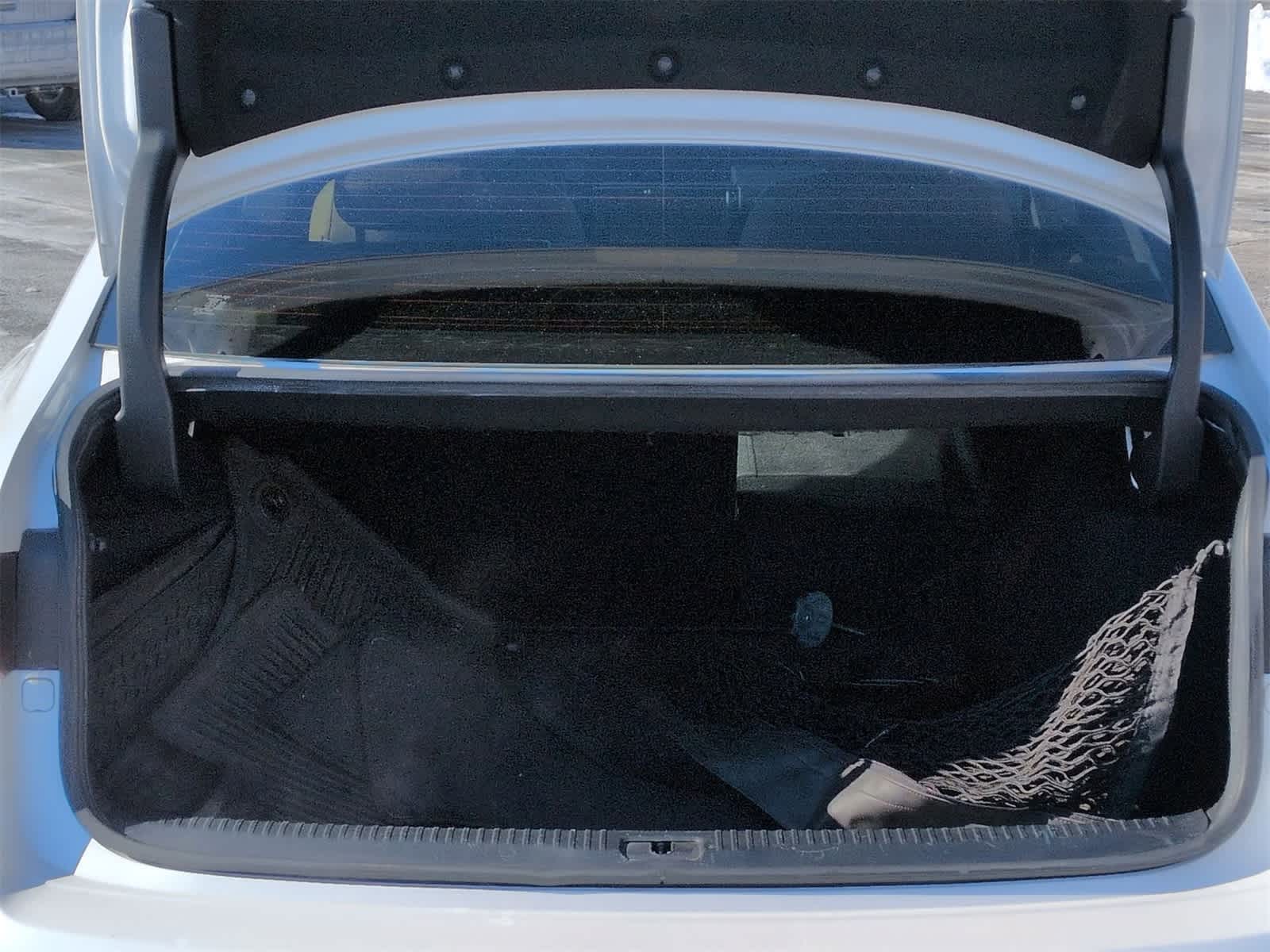 Thumbnail: 2017 Lexus IS - 35