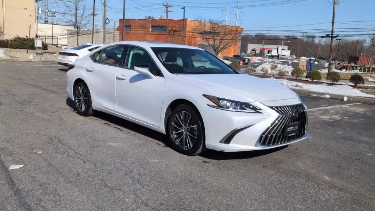 Thumbnail: 2025 Lexus ES - 2