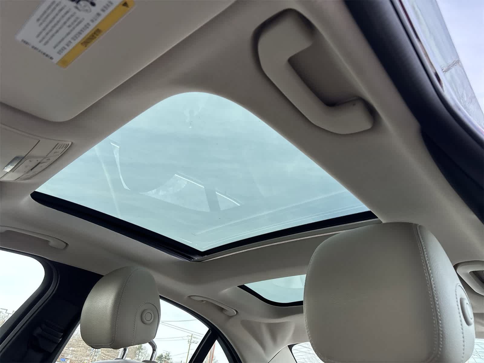 Thumbnail: 2016 Mercedes-Benz C-Class - 20