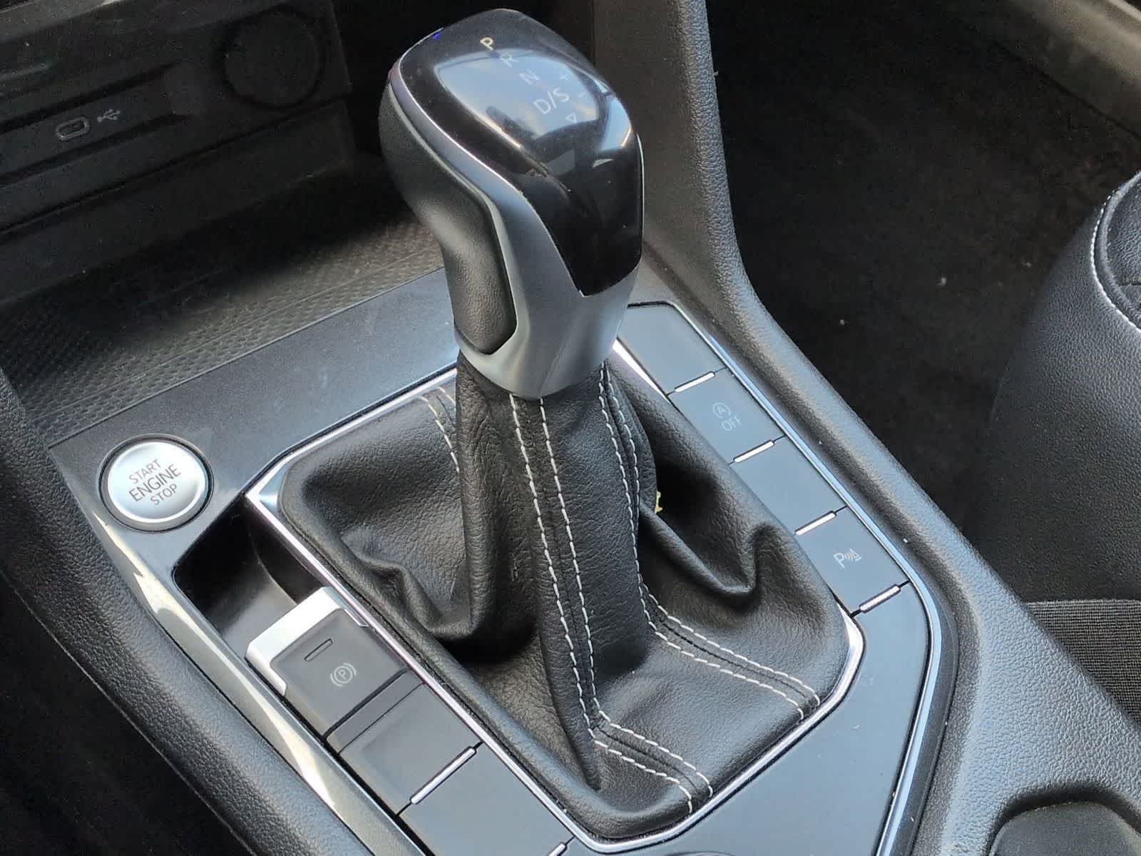 Thumbnail: 2022 Volkswagen Tiguan - 34