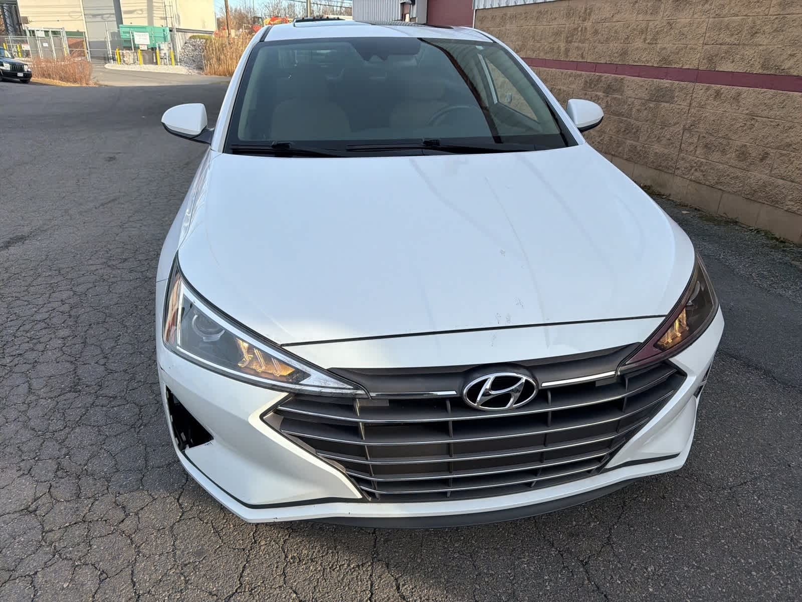 2019 Hyundai Elantra Value Edition photo 2