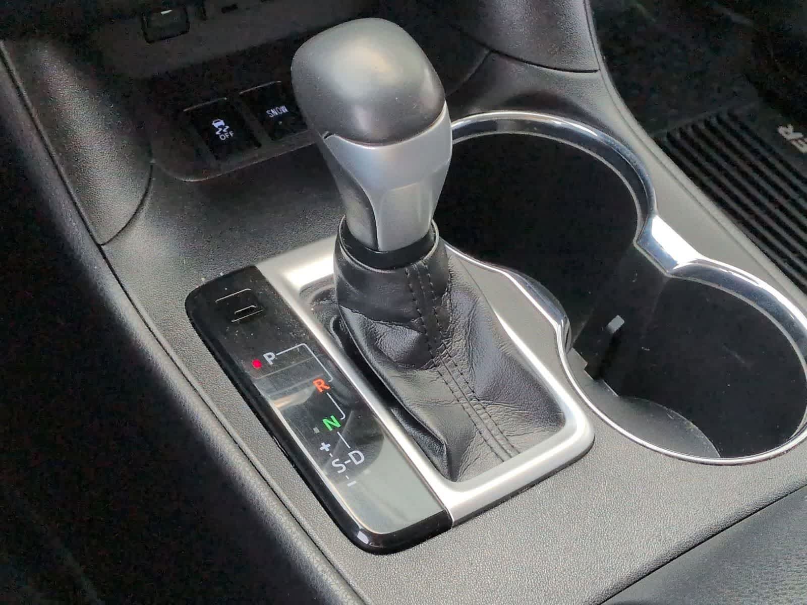 Thumbnail: 2019 Toyota Highlander - 32