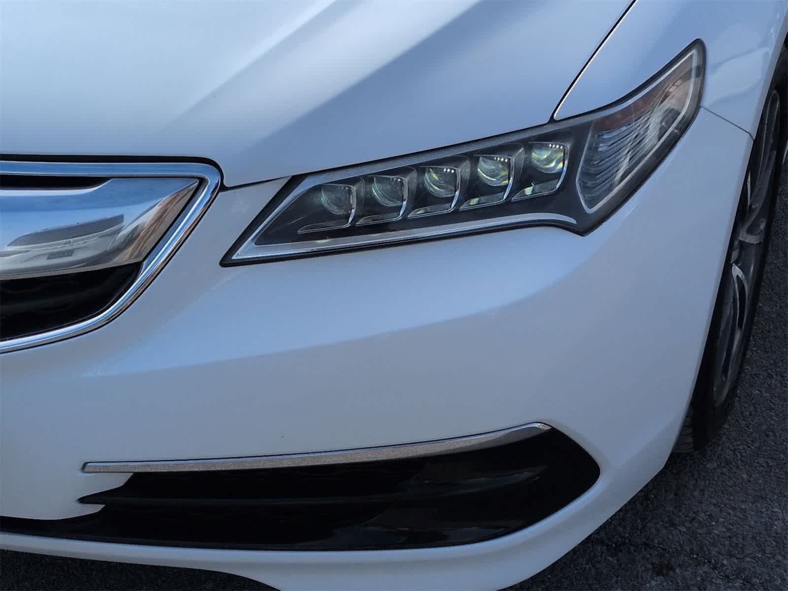 Thumbnail: 2015 Acura TLX - 11