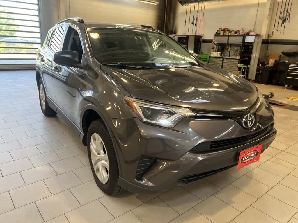 Thumbnail: 2016 Toyota RAV4 - 1