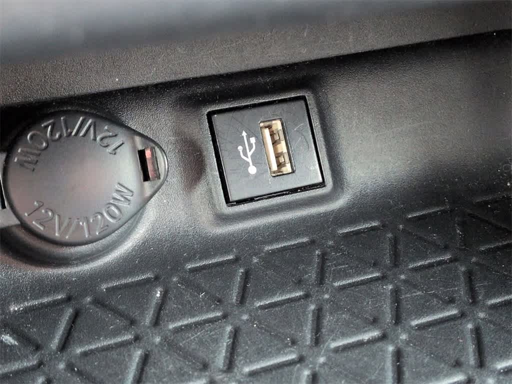 Thumbnail: 2024 Toyota RAV4 - 31