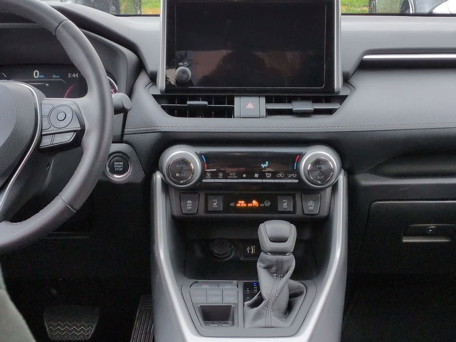 Thumbnail: 2024 Toyota RAV4 - 28