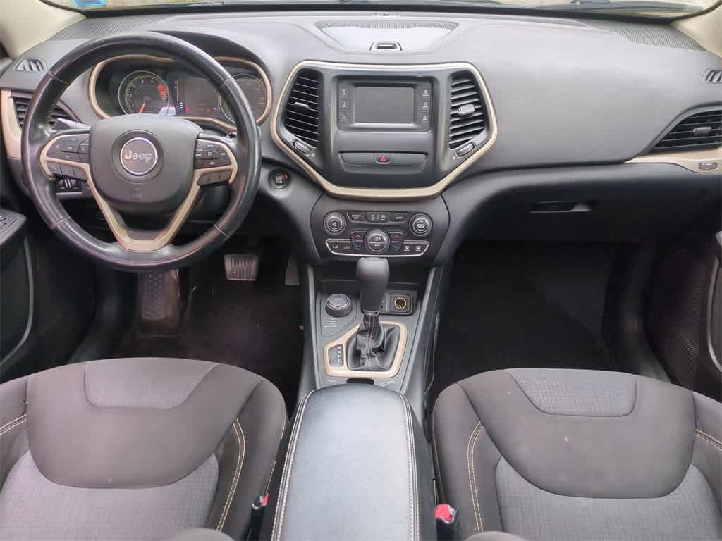 Thumbnail: 2016 Jeep Cherokee - 16