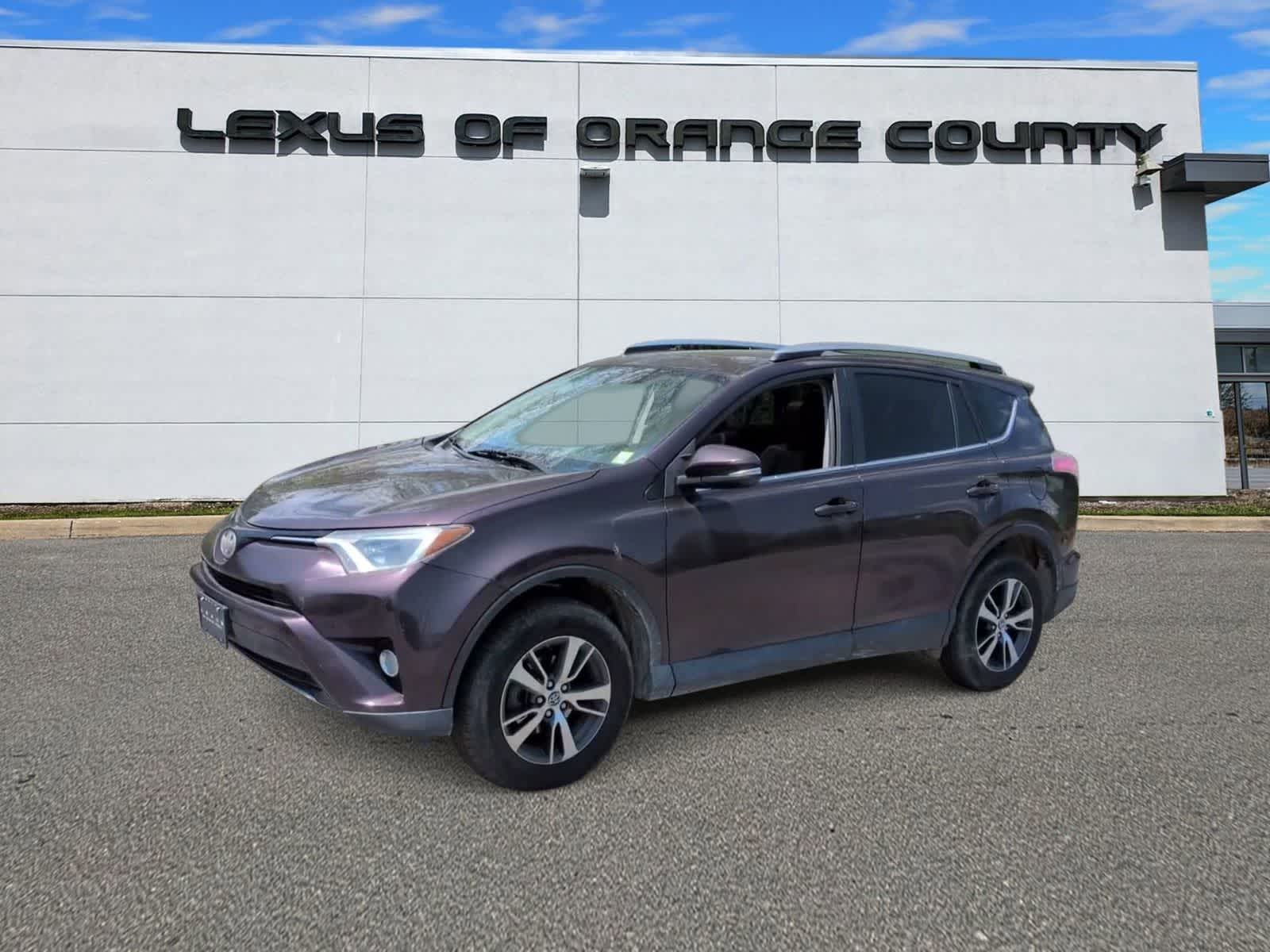 Thumbnail: 2018 Toyota RAV4 - 4
