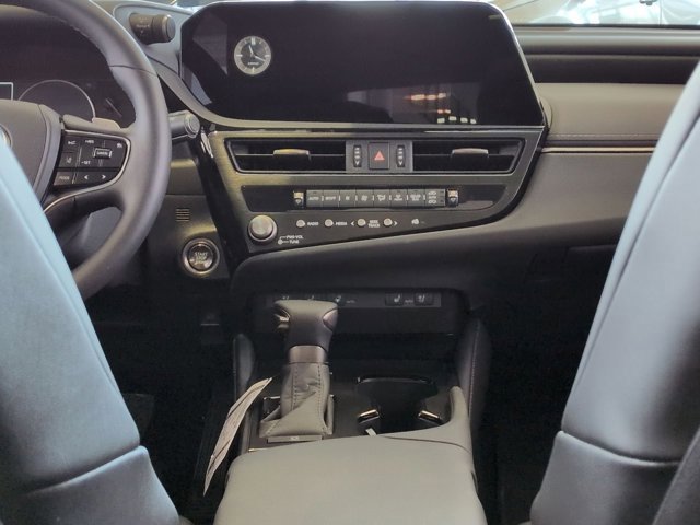 Thumbnail: 2025 Lexus ES - 22