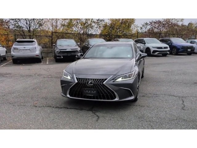 Thumbnail: 2025 Lexus ES - 3