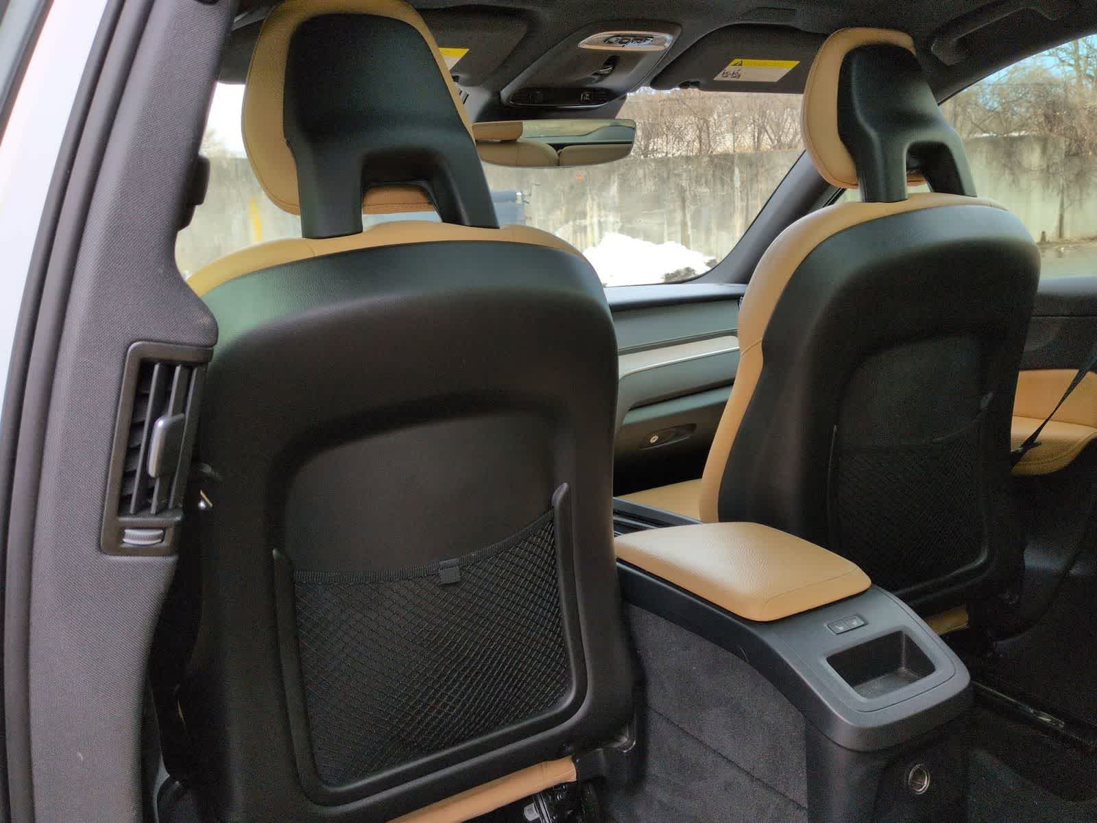 Thumbnail: 2018 Volvo XC60 - 19