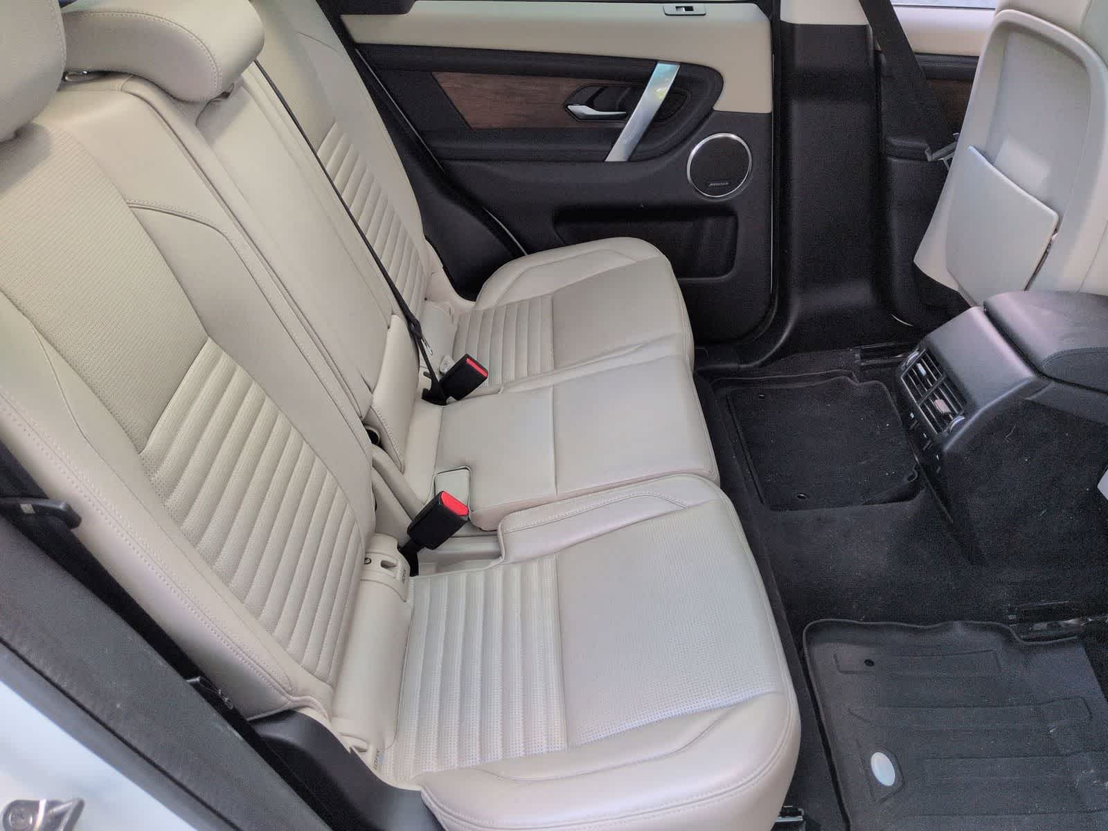 Thumbnail: 2020 Land Rover Discovery Sport - 21