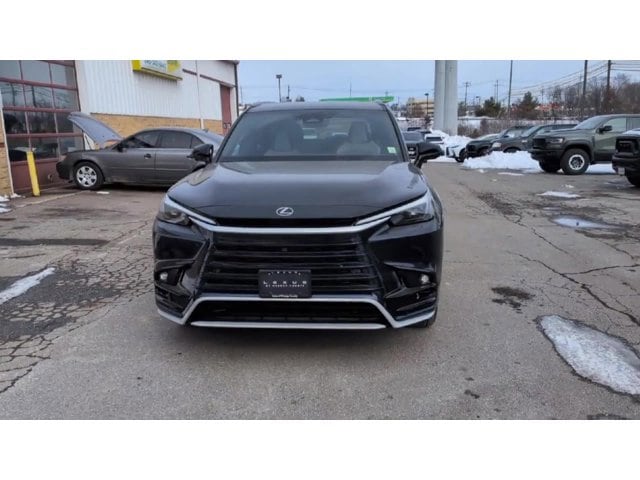 Thumbnail: 2026 Lexus TX - 3