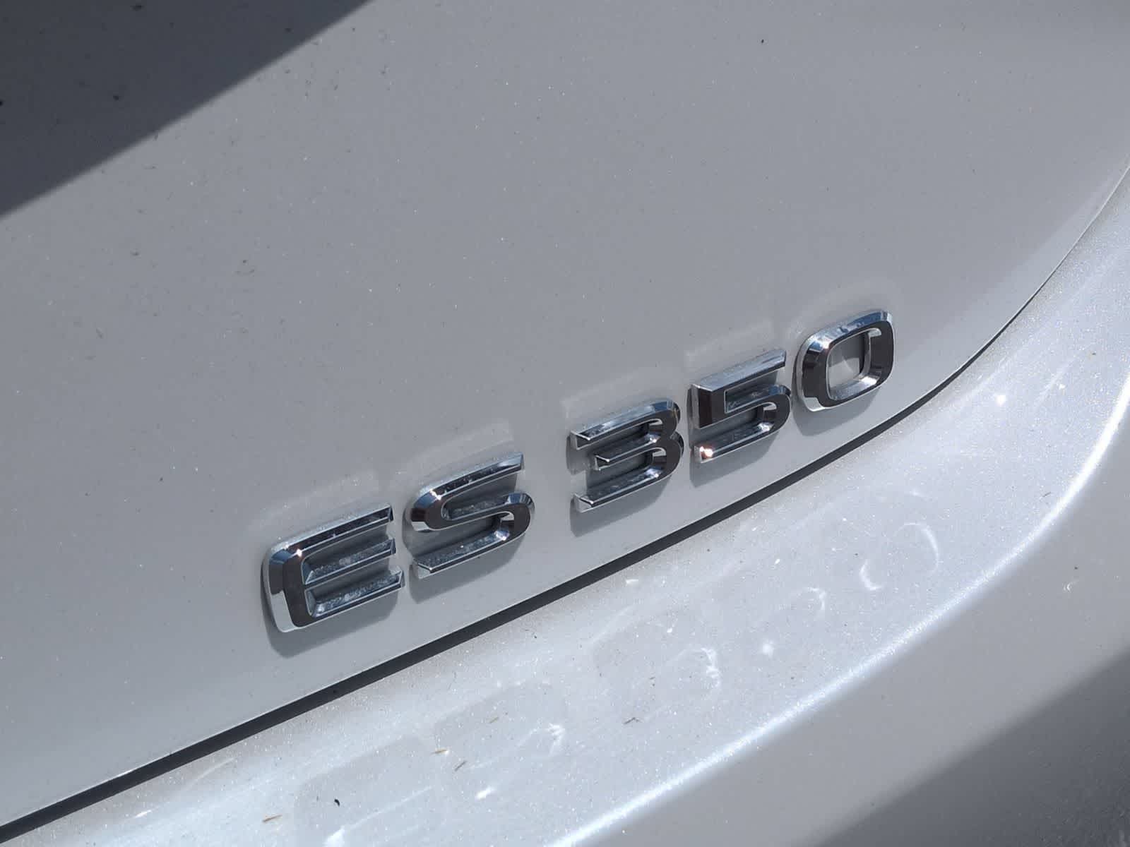 Thumbnail: 2025 Lexus ES - 13