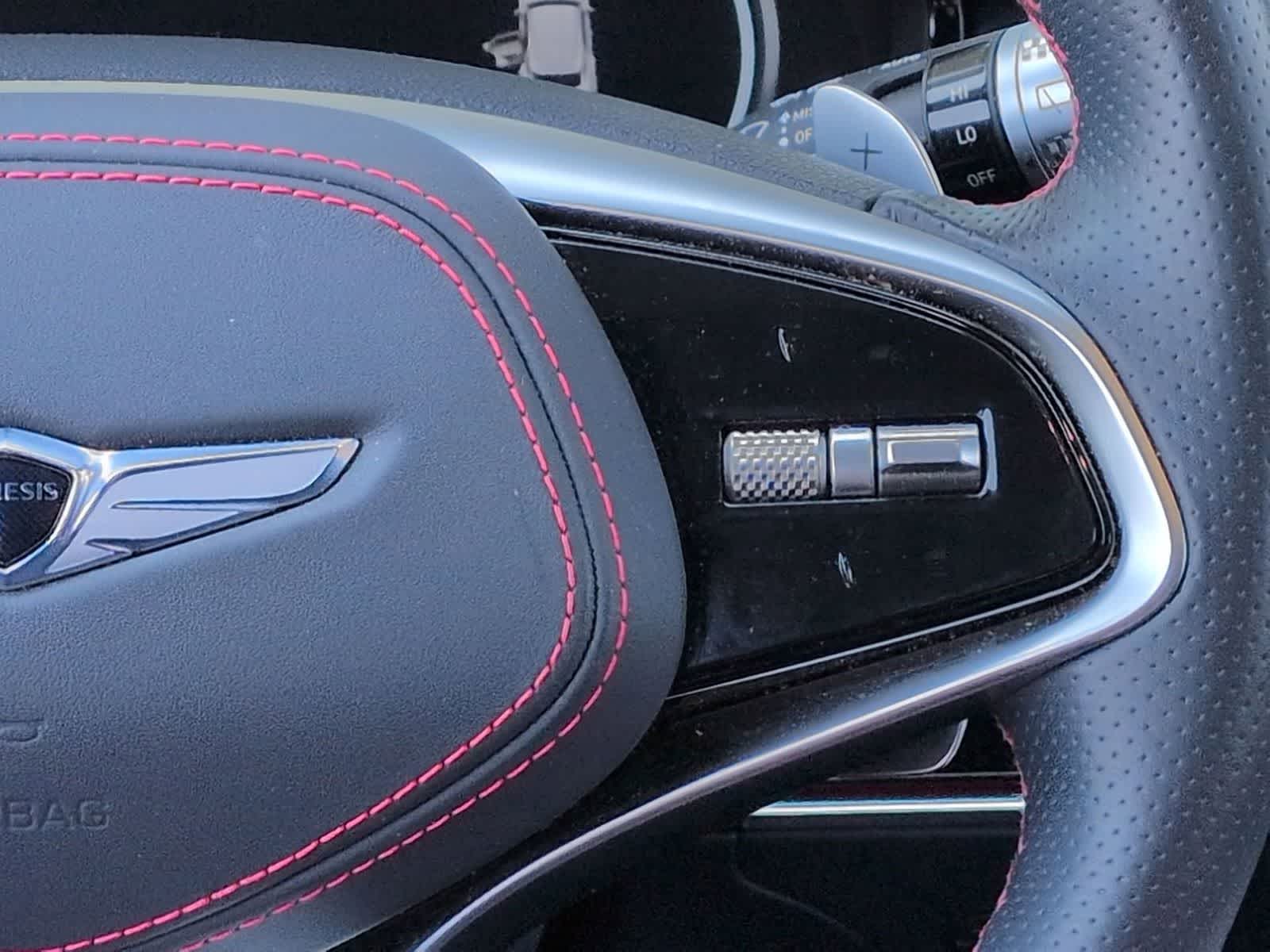 Thumbnail: 2022 Genesis GV70 - 27