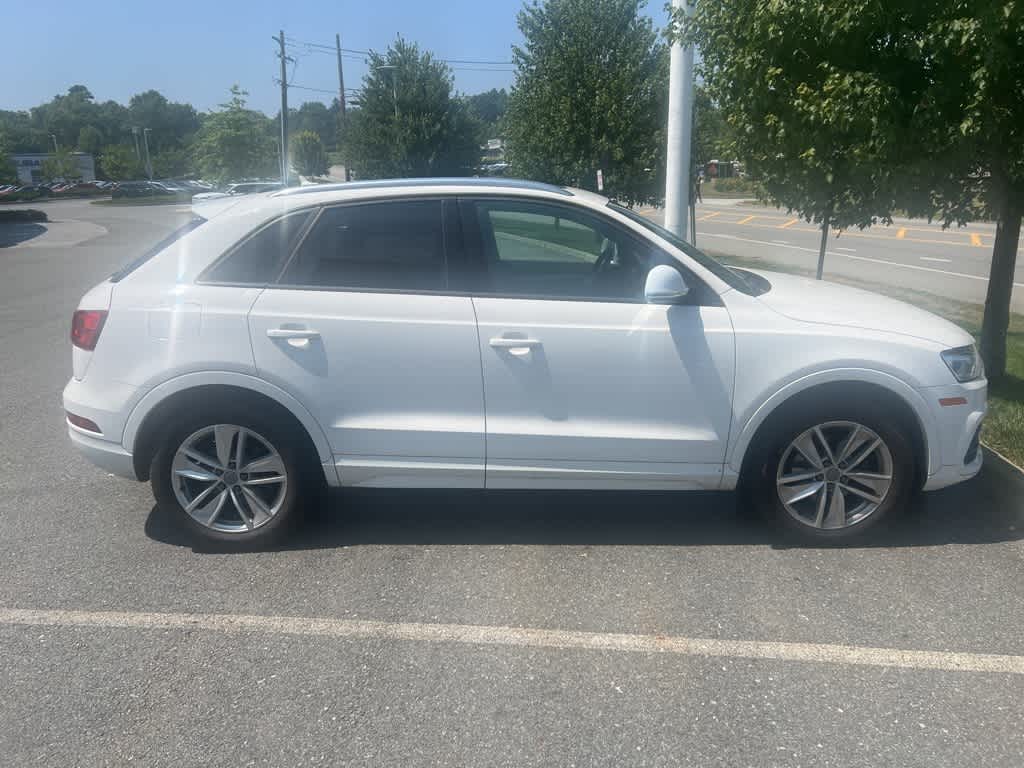 Thumbnail: 2017 Audi Q3 - 6