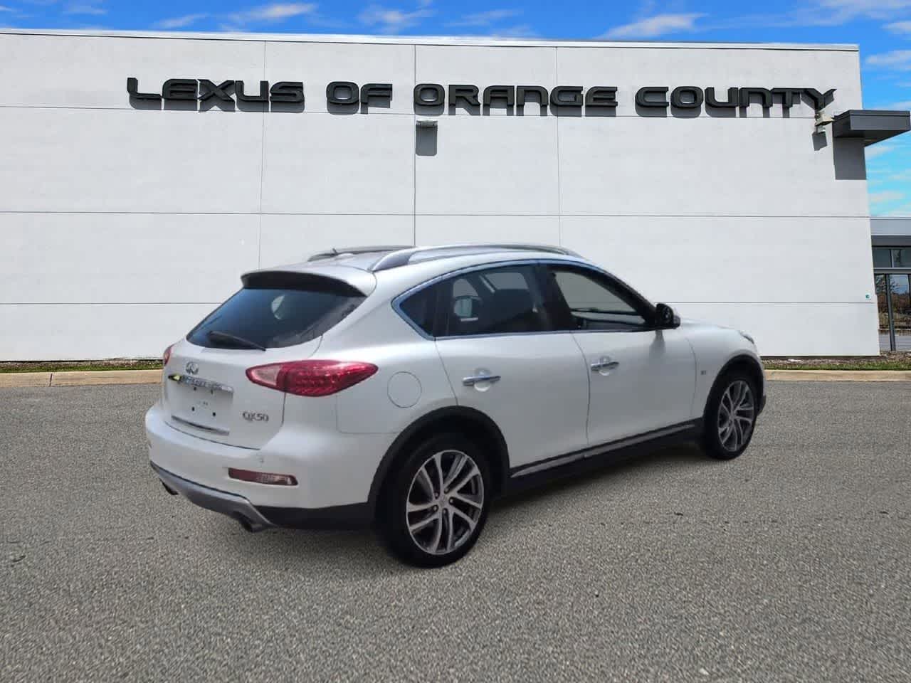 Thumbnail: 2017 INFINITI QX50 - 8
