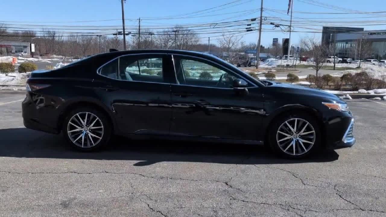 Thumbnail: 2024 Toyota Camry - 9