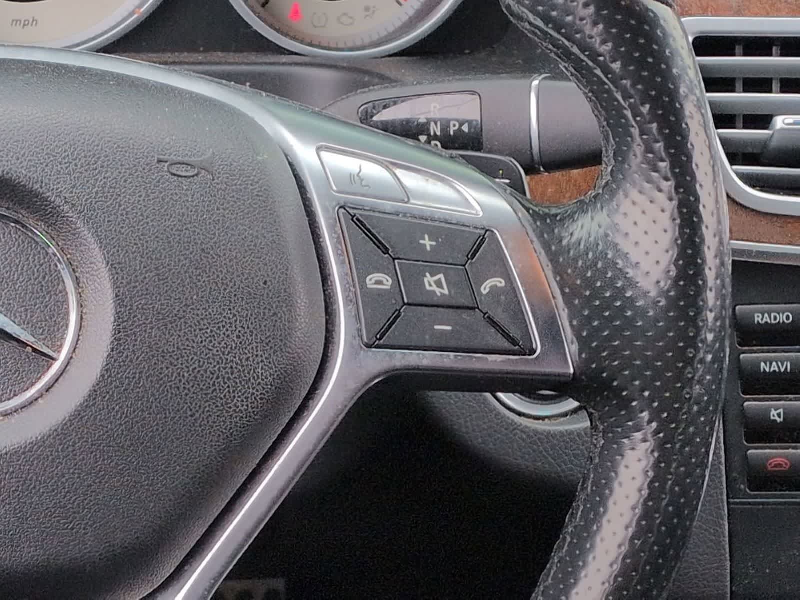 Thumbnail: 2015 Mercedes-Benz E-Class - 26