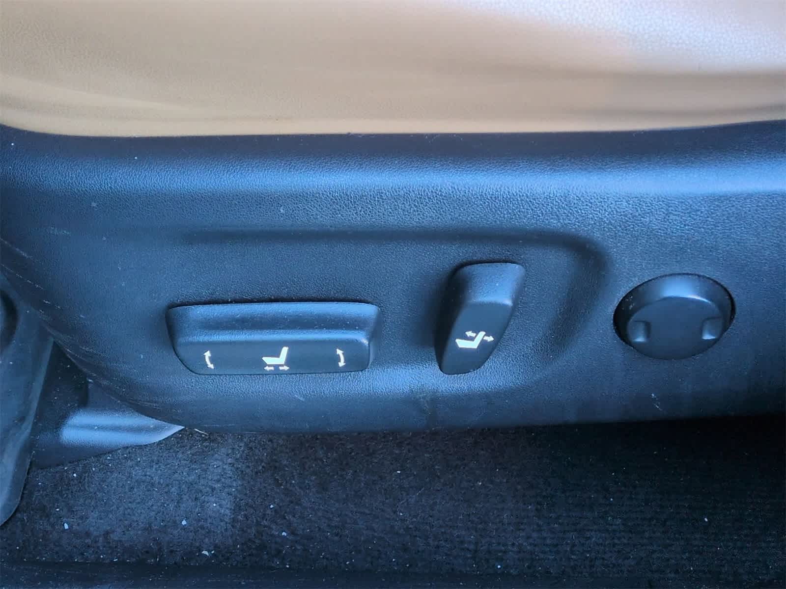 Thumbnail: 2017 Lexus NX - 18