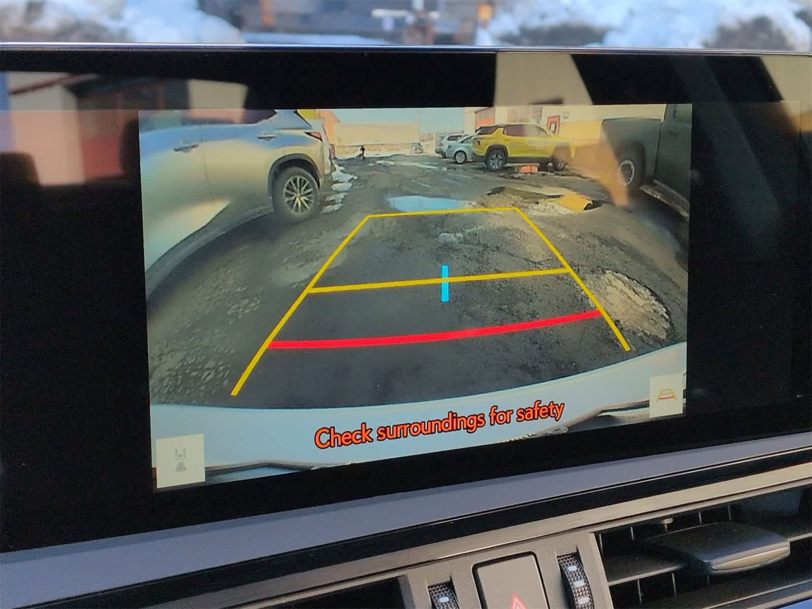 Thumbnail: 2025 Lexus ES - 31