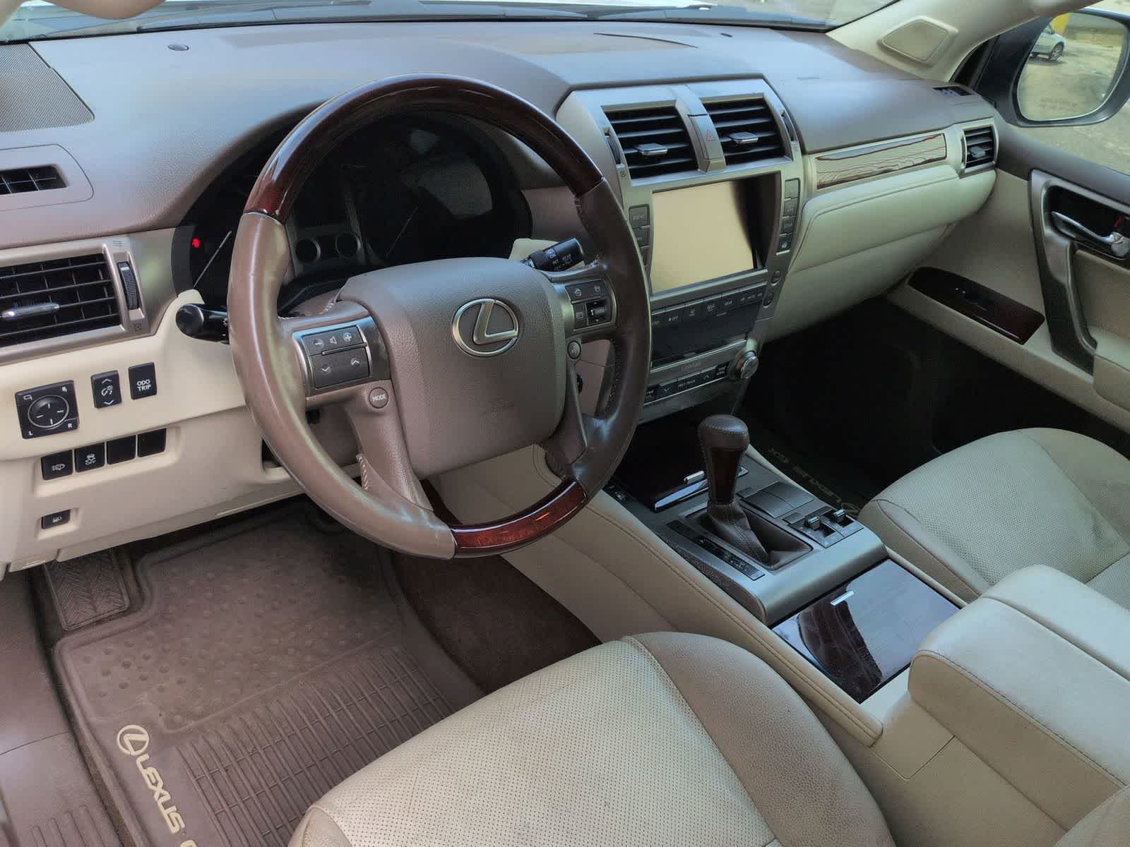Thumbnail: 2015 Lexus GX - 10