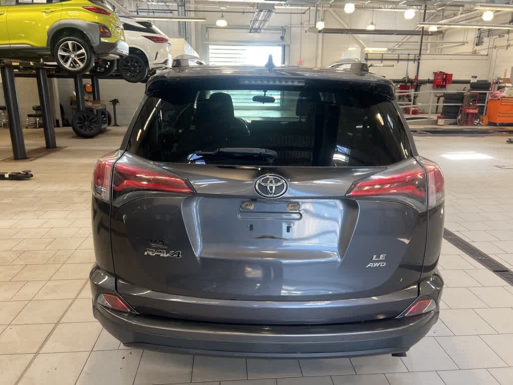 Thumbnail: 2016 Toyota RAV4 - 4