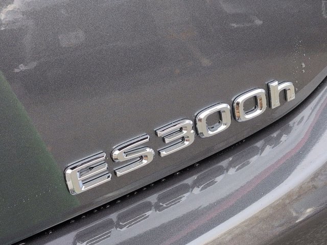 Thumbnail: 2025 Lexus ES - 13