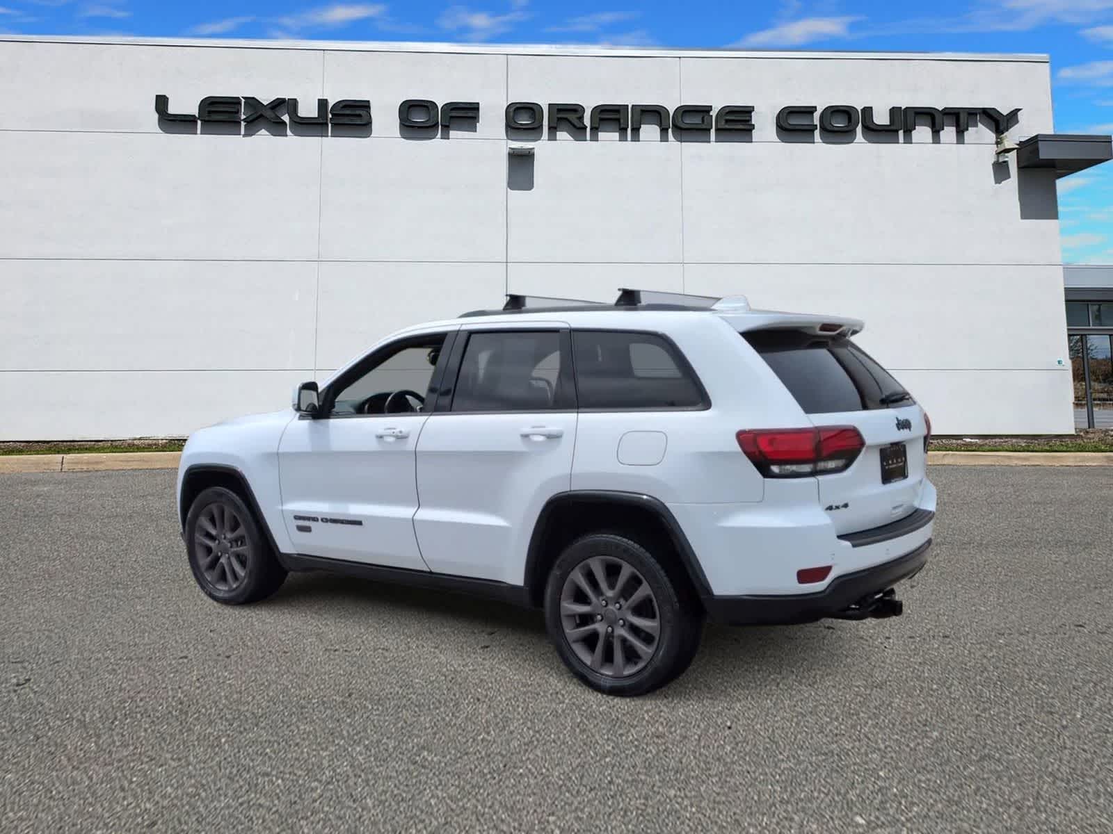 Thumbnail: 2016 Jeep Grand Cherokee - 6