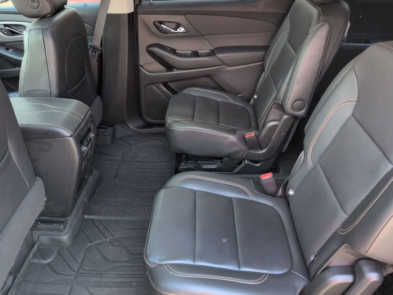 Thumbnail: 2020 Chevrolet Traverse - 21