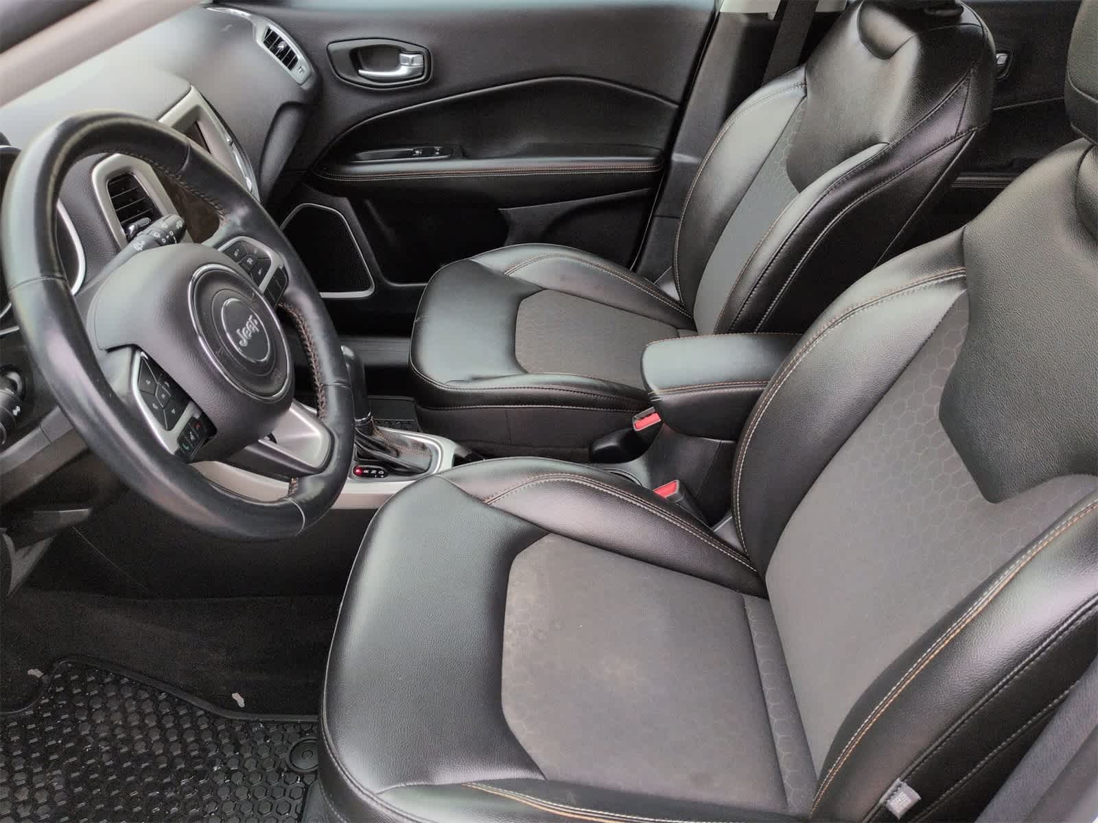 Thumbnail: 2018 Jeep Compass - 17