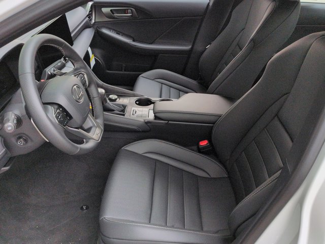 2026 Lexus IS 350 F SPORT - Photo 17