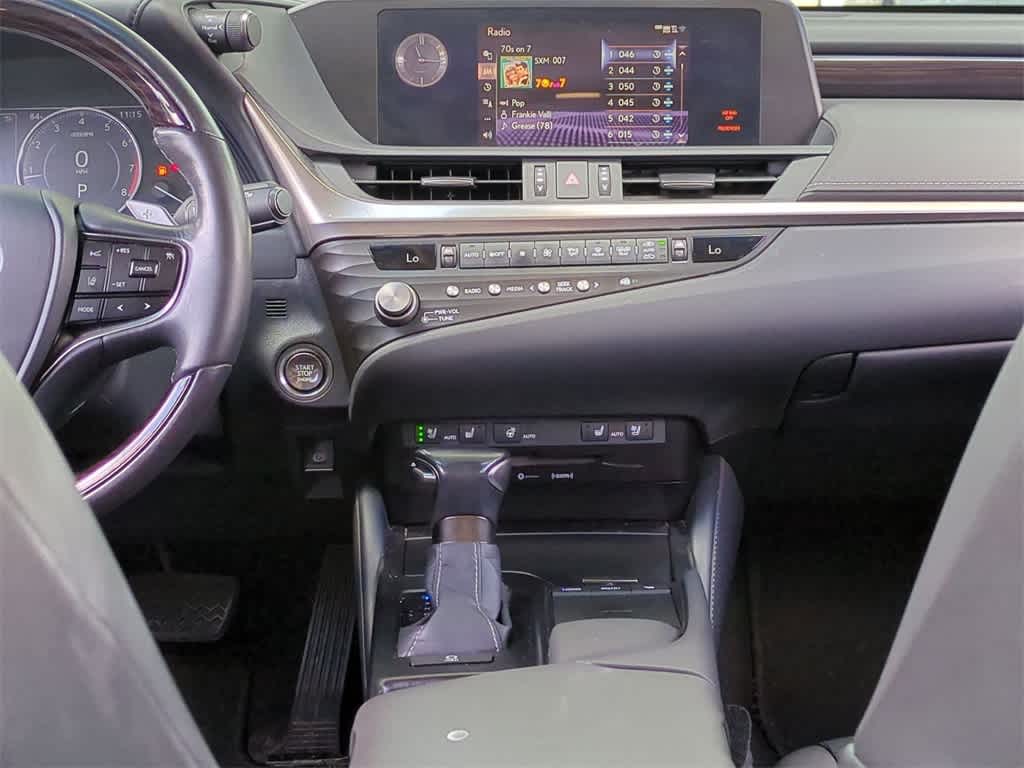 Thumbnail: 2021 Lexus ES - 30