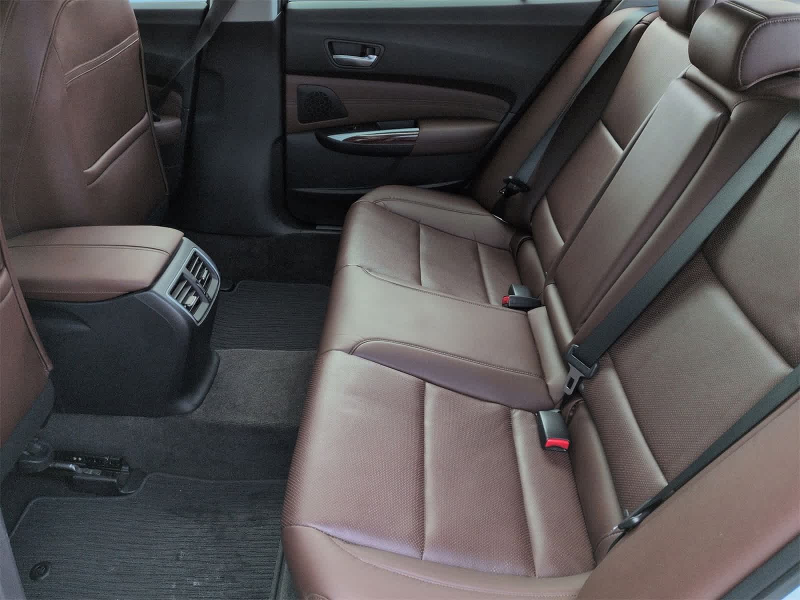 Thumbnail: 2015 Acura TLX - 21