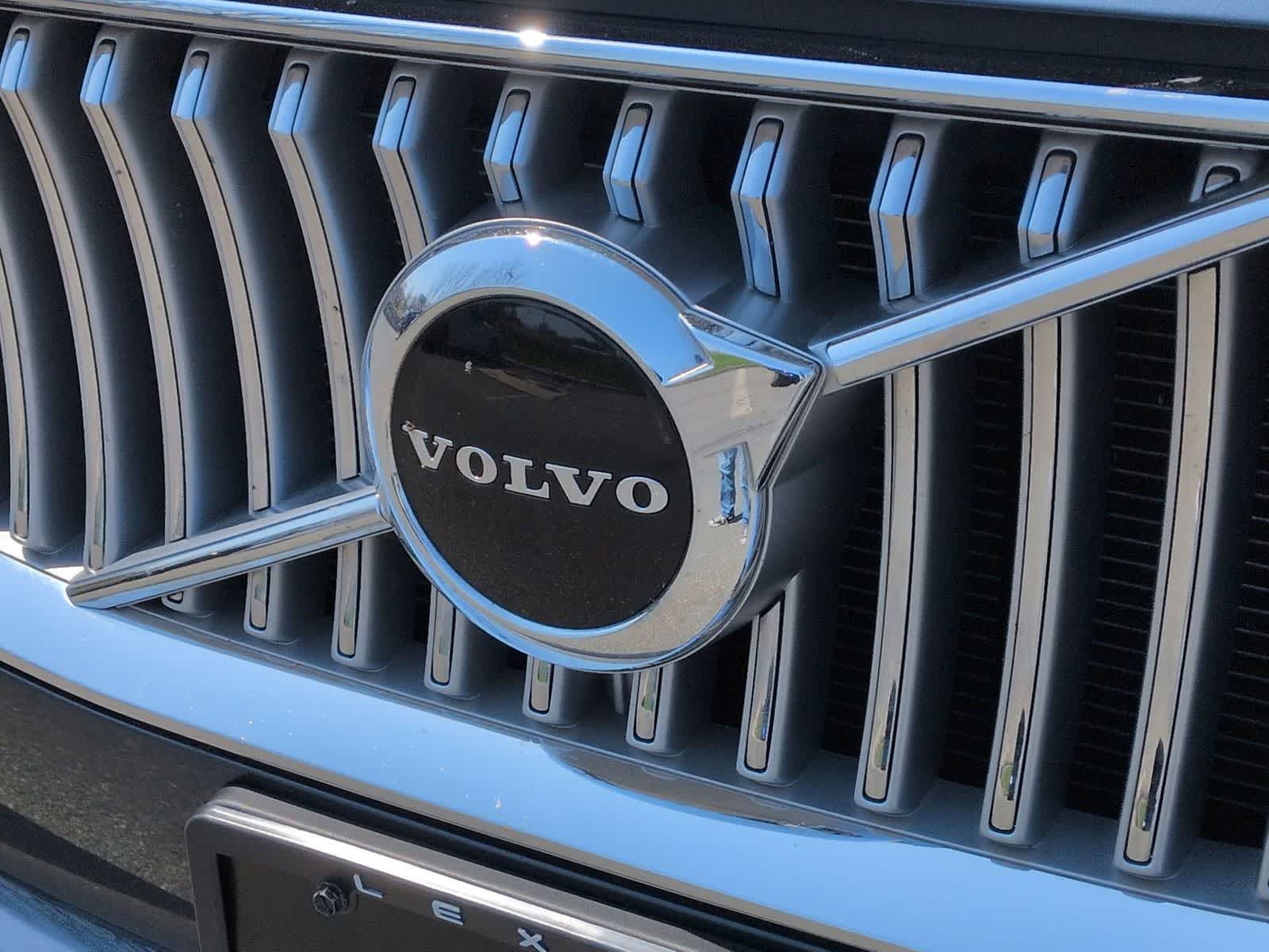 Thumbnail: 2022 Volvo XC90 - 12