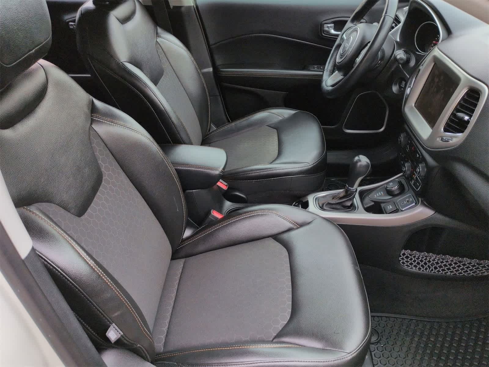 Thumbnail: 2018 Jeep Compass - 22