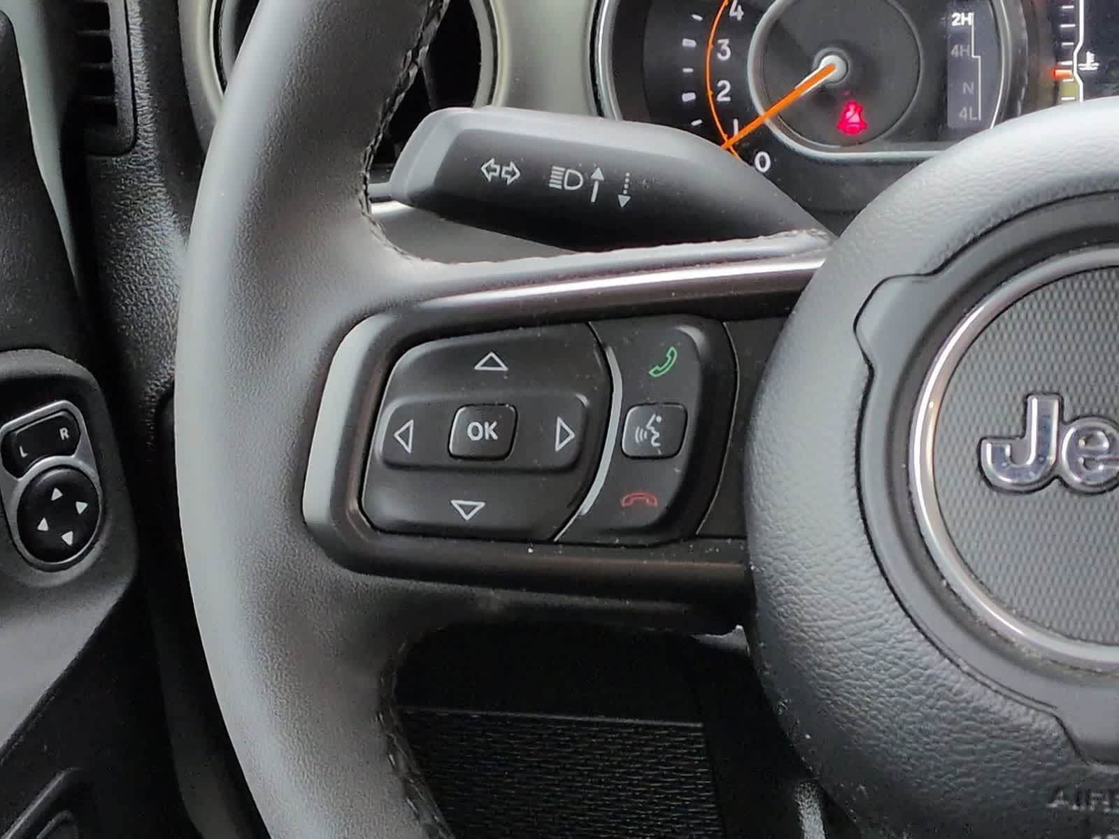Thumbnail: 2023 Jeep Wrangler - 23