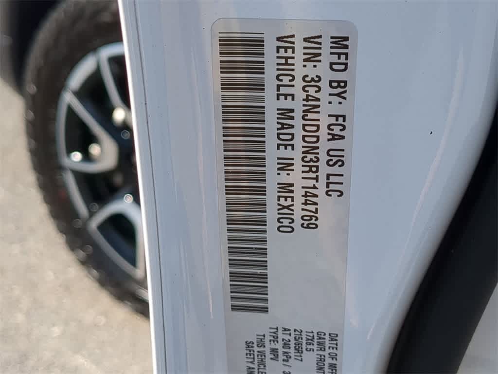 Thumbnail: 2024 Jeep Compass - 36