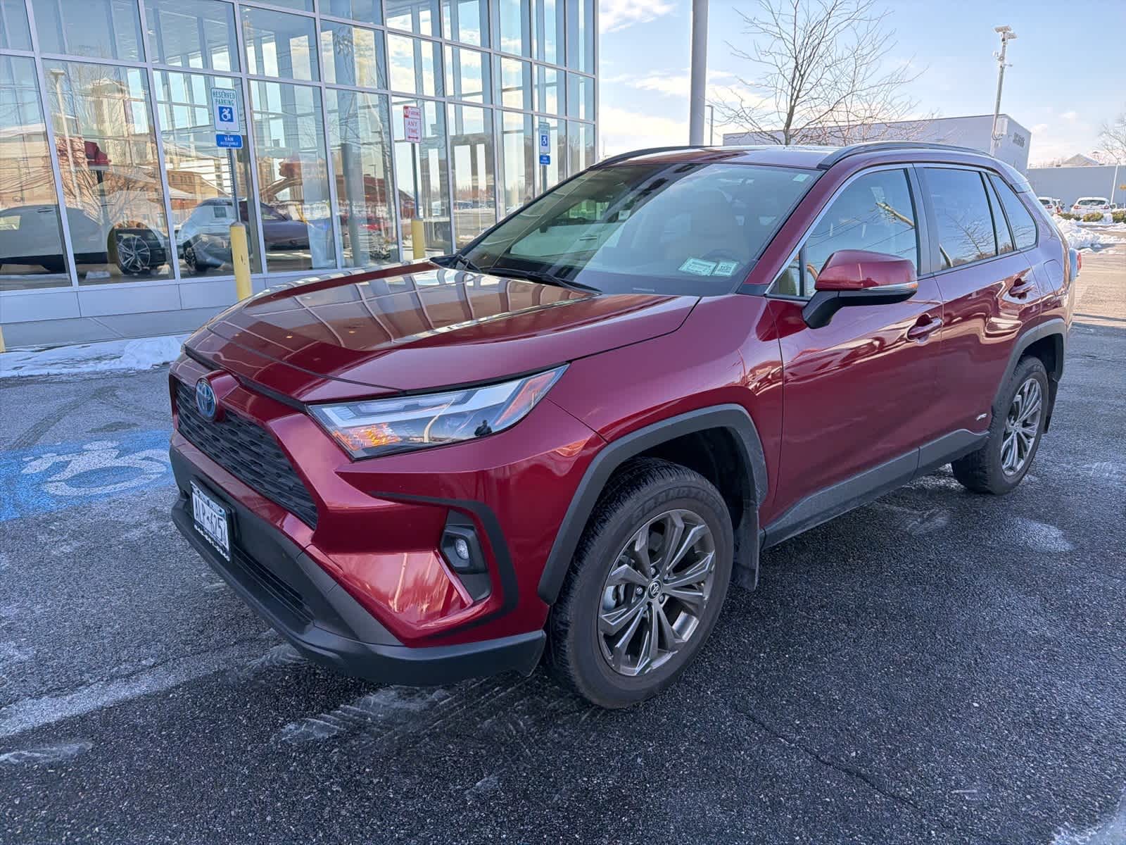 Thumbnail: 2022 Toyota RAV4 - 1
